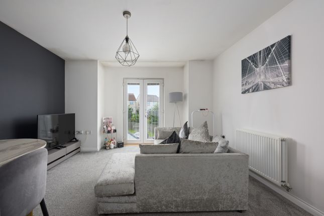 6M, Blane Crescent, Dunfermline photo 3