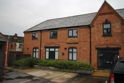 Office to let in The Old Coach House, Wharncliffe Road, Loughborough, Leicestershire