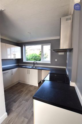 192, Wordsworth Crescent, Chester photo 4
