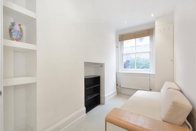 Flat to rent in Brunswick Mansions, Handel Street, Bloomsbury, London