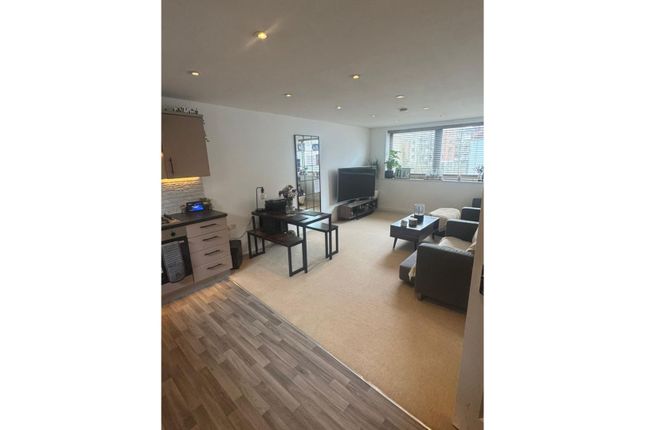 115, Clifford Way, Maidstone photo 4
