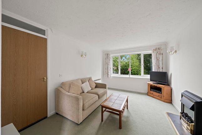 21 Brook Court, Wordsworth Drive, Sutton photo 4