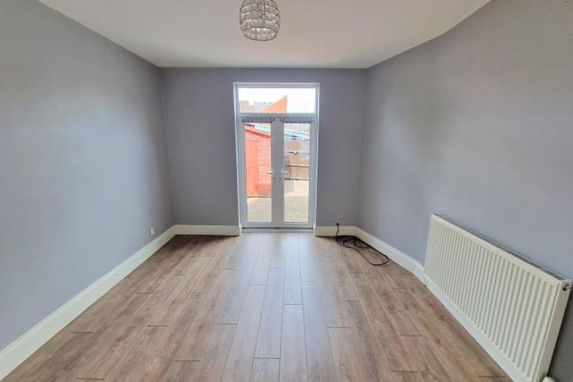 46, Frederick Street, Rugby photo 3