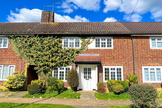 Thumbnail Terraced house for sale in Douglas Road, Esher