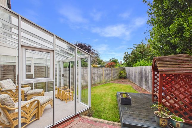 13 Belmount Avenue, Newcastle Upon Tyne photo 4