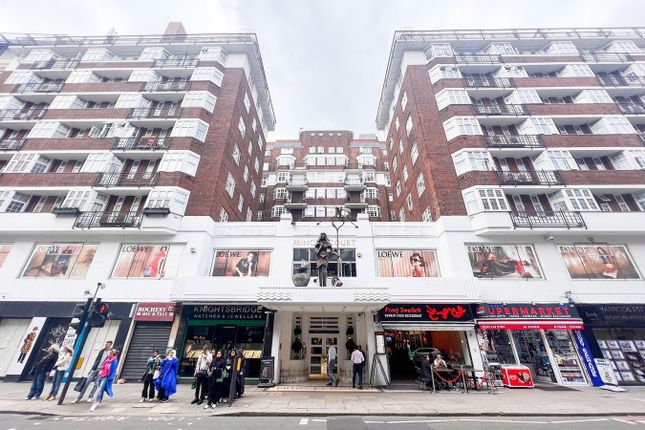 2-bed flat on Princes Court, Brompton Road, London SW3, London, £1,595,000