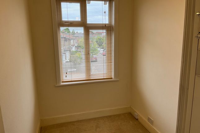 Terraced house to rent in Somerset Road, London