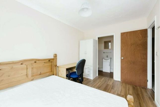 Town house for sale in Johnson Court, Northampton