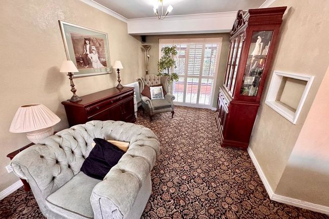 Finstock Court, Newcastle Upon Tyne photo 5