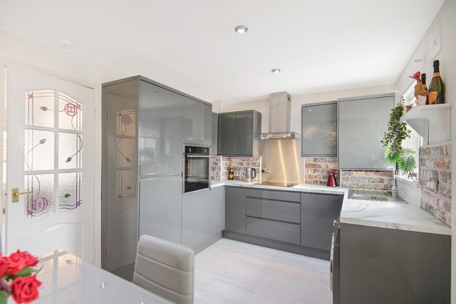 5, Eyrepoint Court, Carntyne photo 4