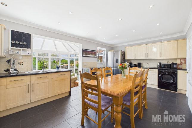 61, Lakin Drive, Barry photo 3