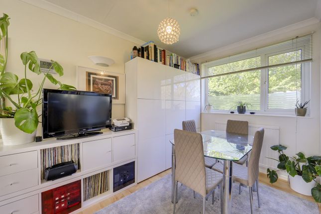Maisonette for sale in Beacon Road, Hither Green, London
