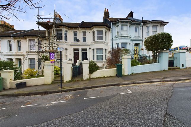 Thumbnail Flat for sale in Ditchling Rise, Brighton