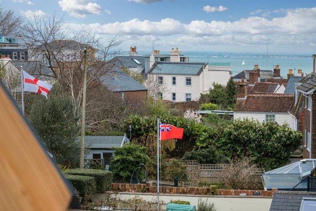 Town house for sale in Union Road, Cowes