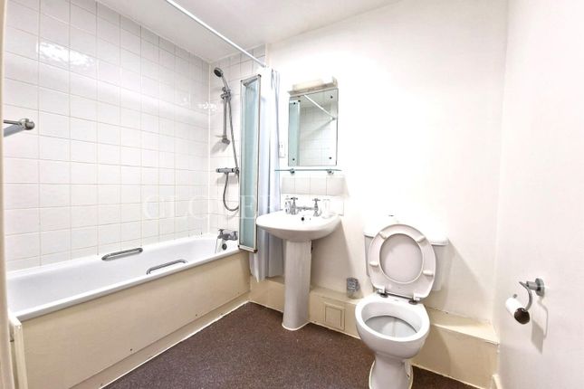 Property to rent in Baxter Road, London