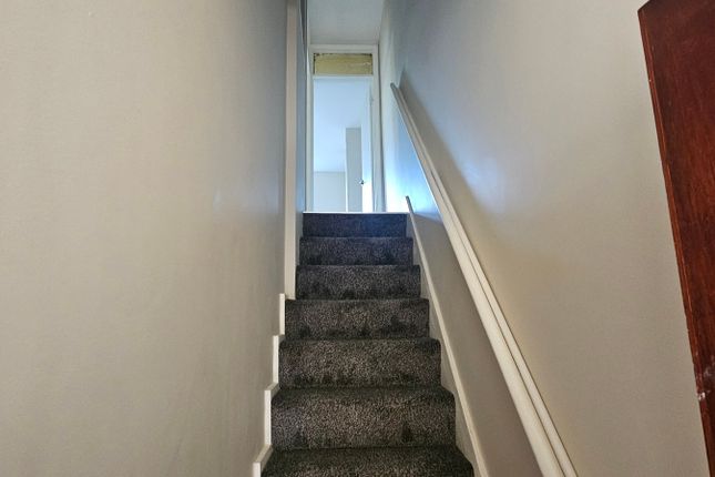 Halley Road, London photo 2