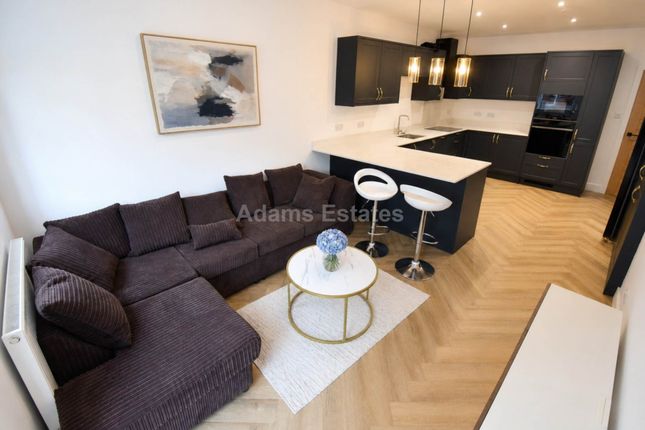 5 Bedroom Terraced