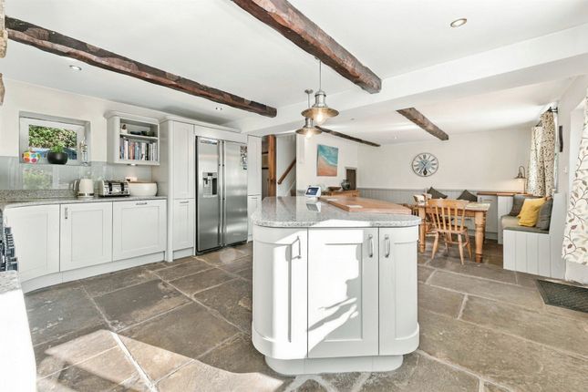 9, North Row, Huddersfield photo 3