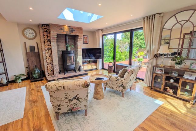 47 Pentewan Road, St. Austell photo 4