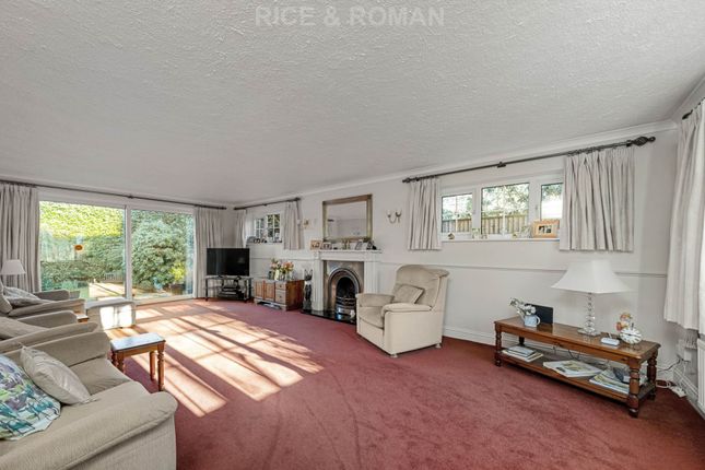8, Armitage Court, Ascot photo 2