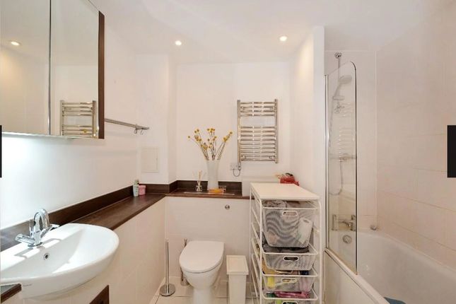 Flat for sale in Montreal House, Surrey Quays Road, London