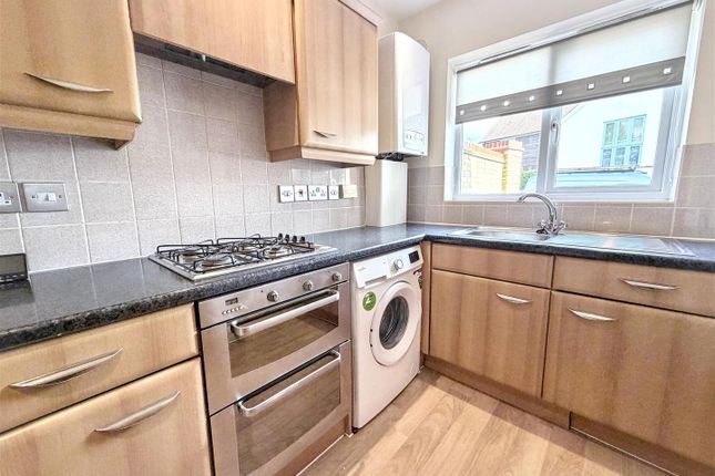 15, Cavan Way, Broughton photo 3
