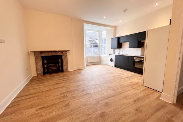 Flat 2, Plume Court, St. James Street, Okehampton photo 2