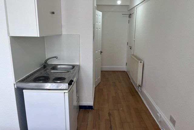 4@214A, Station Road, Edgware photo 3