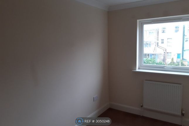 Shaw Close, Hastings photo 5