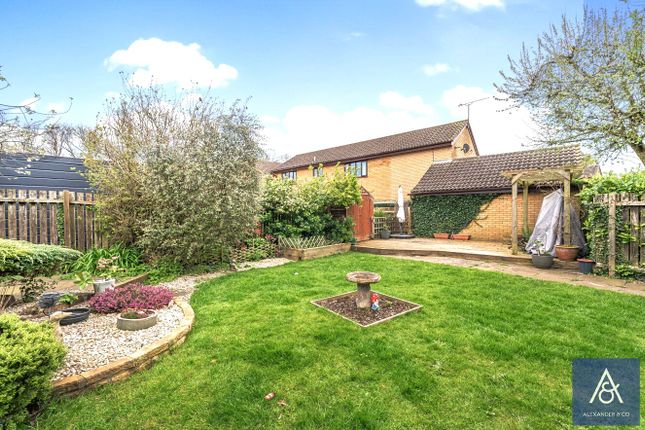 Detached house for sale in Hawthorn Drive, Brackley