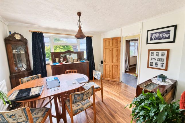 95, Nobes Avenue, Gosport photo 4