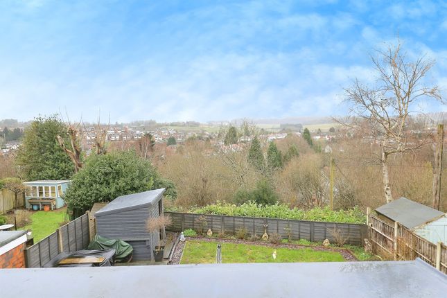31, James Road, Kidderminster photo 4