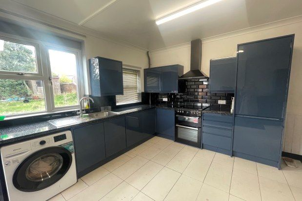 Room to rent in Burnell Street, Chesterfield
