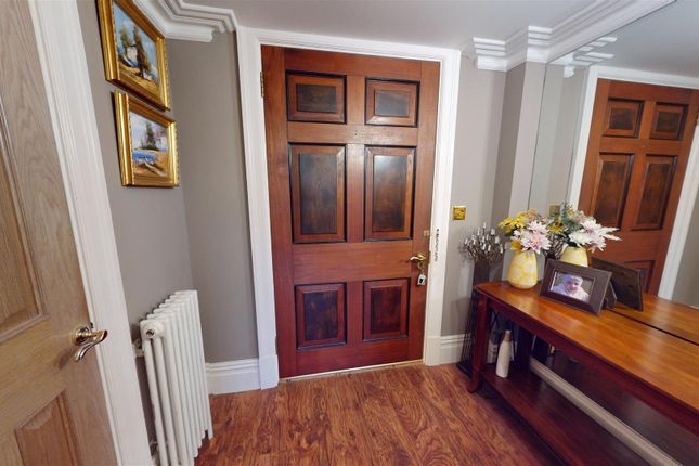 Flat for sale in The Manor, Talygarn, Pontyclun