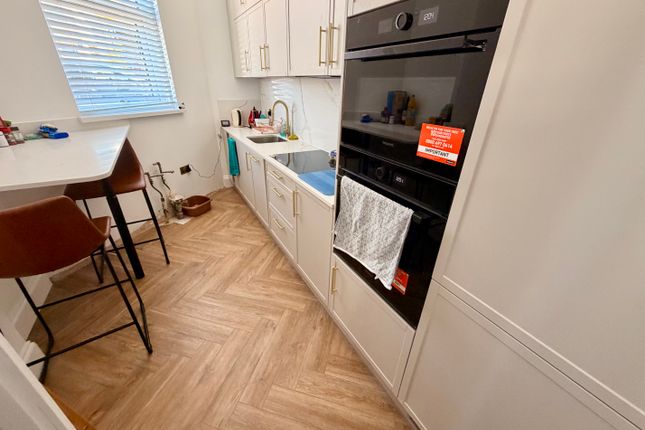 Flat 8, Bournemouth photo 3