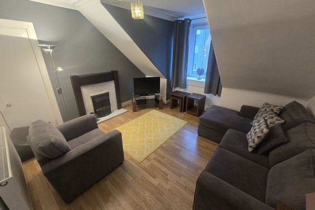 South Mount Street, Top Floor,  AB25, Aberdeen photo 2