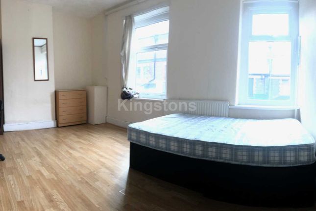 Flat to rent in Mackintosh Place, Roath, Cardiff