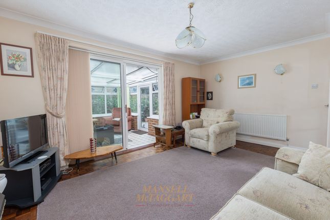 26 West Avenue, Crawley photo 3
