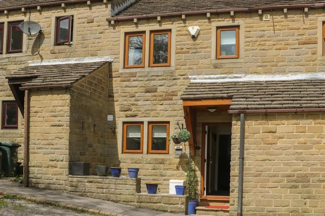 Thumbnail Terraced house for sale in Changegate Court, Haworth, Keighley