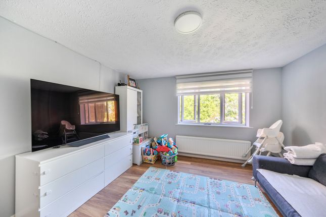 Flat 21, Gainsborough Court Leicester Road, Barnet photo 4