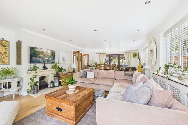 216 Marlow Bottom, Marlow photo 3
