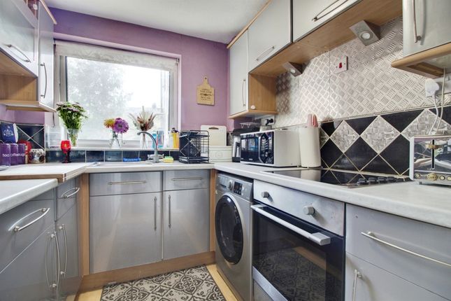 Southall Close, WARE photo 2