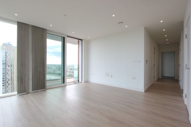 Kingly Building, 18 Woodberry Down , London photo 3