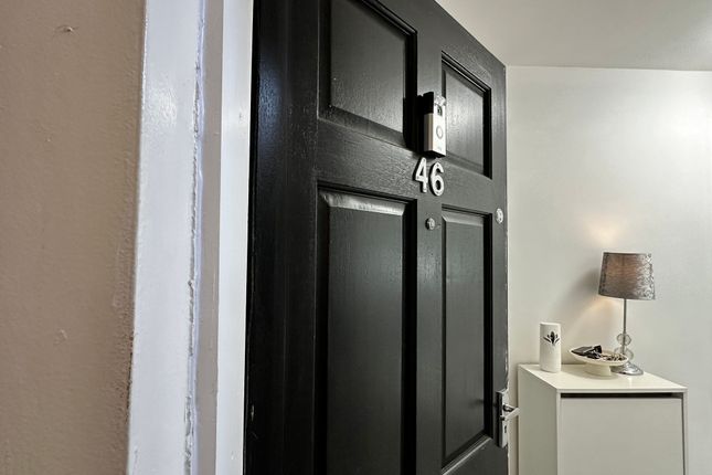 46 Douglas View, Coatbridge photo 2