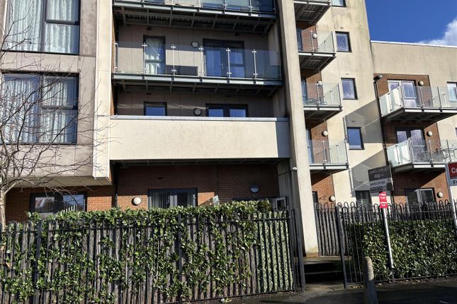 161 Gemini Park, Manor Way, Borehamwood photo 4