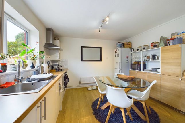 65, John Roll Way, Bermondsey photo 3
