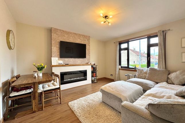 10, Carbieston Avenue, Coylton photo 2