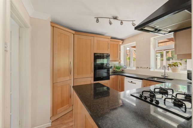 8, Briar Close, Banbury photo 4