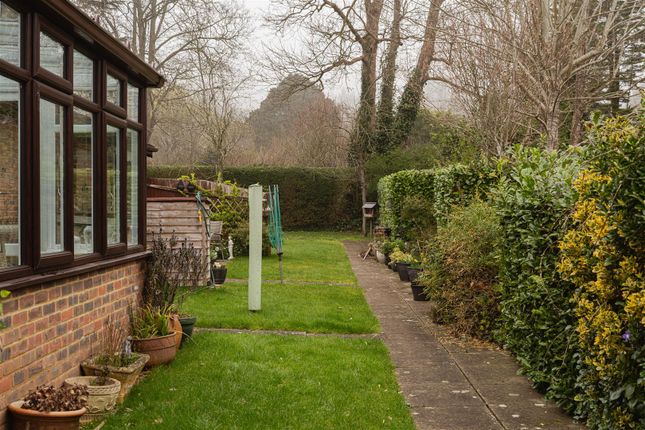 5 Brooklands Court, Wray Park Road, Reigate photo 4