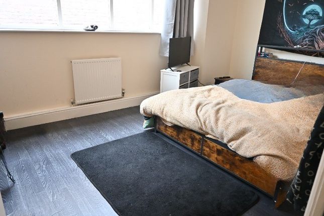 Flat 14 Changegate House, Upper Parts, Keighley photo 4